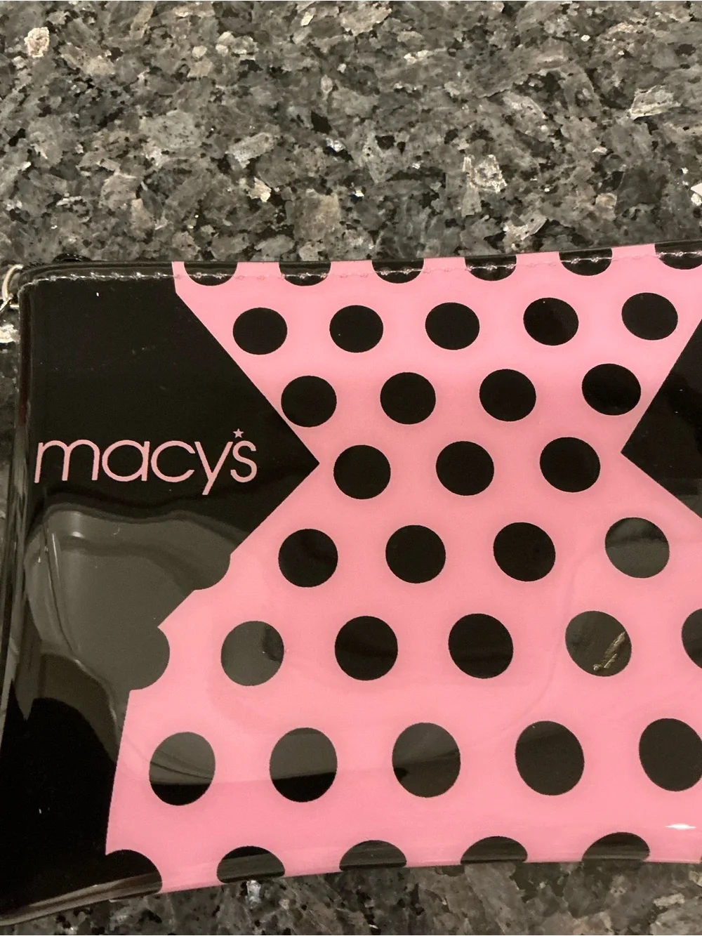 NWT MACY’S INC COLLECTION PINK & BLACK COSMETIC MAKEUP CASE BAG